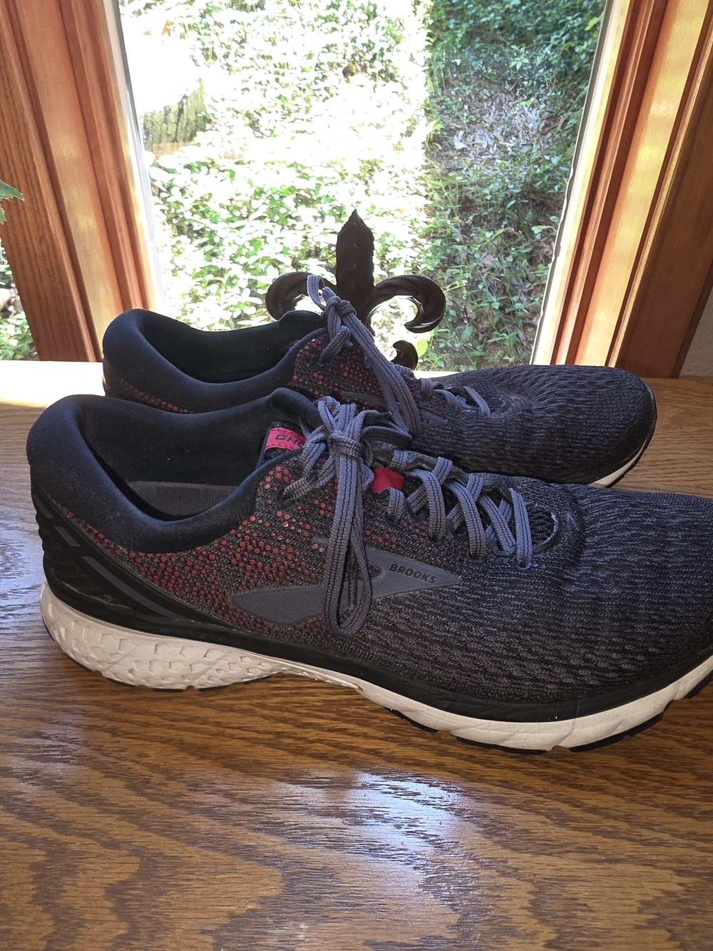 Brooks Mens Ghost 11 Navy And Red Running Shoes Sz 10